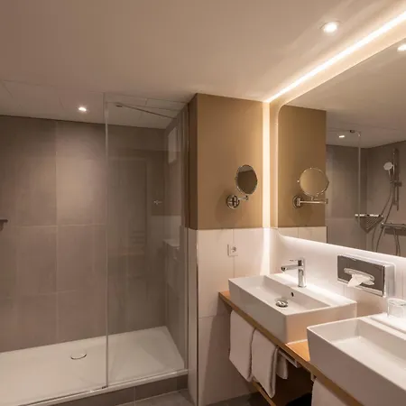 Mercure Parkhotel מלון 4*
