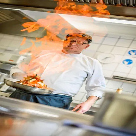 Hotel Mercure Parkhotel 4*